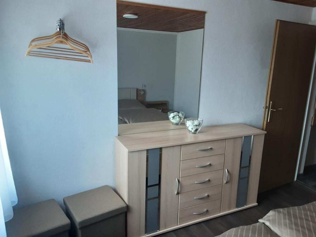 Alt Sammit Apartment Krakow am See Exterior photo